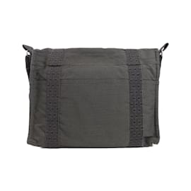 Hermès-Sac à épaule Bassus MM de la ligne Hermes Air-Noir
