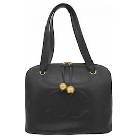 Chanel-Sac à épaule en cuir de veau grainé noir Chanel-Noir