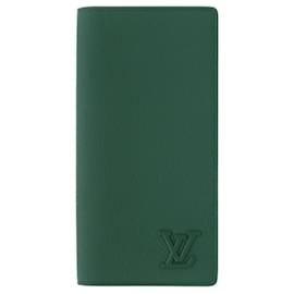 Louis Vuitton-Portefeuille long en cuir vert Louis Vuitton-Vert