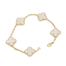 Van Cleef & Arpels-Bracelet charm Vintage Alhambra de Van Cleef & Arpels-Doré