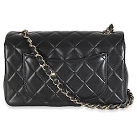 Chanel-Sac à bandoulière rectangulaire mini en cuir d'agneau matelassé noir Chanel-Noir