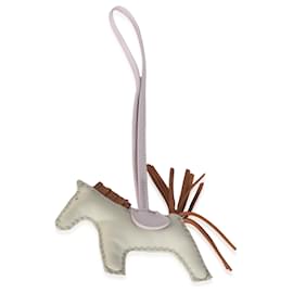 Hermès-Hermès Craie Or Mauve Pâle Milo Cuir d'Agneau Swift Grigri Rodeo Pégase Charm MM-Autre