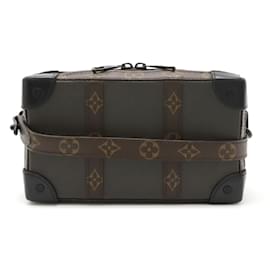 Louis Vuitton-Sac à bandoulière 2 en 1 Monogram Taiga Louis Vuitton Soft Trunk Wallet-Vert