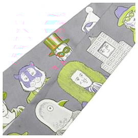 Hermès-Foulard en soie DRESS CODE d'Hermès-Gris