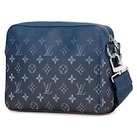 Louis Vuitton-Sac à bandoulière Messenger Trio Monogram Gradient Louis Vuitton M11592-Bleu