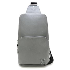 Louis Vuitton-Sac à bandoulière Taiga Avenue Louis Vuitton-Marron,Autre