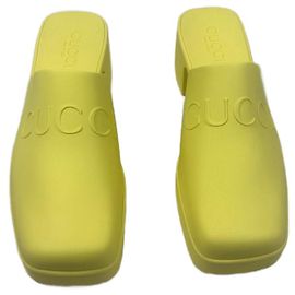 Gucci Clogs Gelb