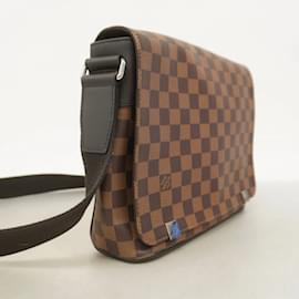 Louis Vuitton-Sac à épaule Louis Vuitton Damier District PMNM-Damier ebène