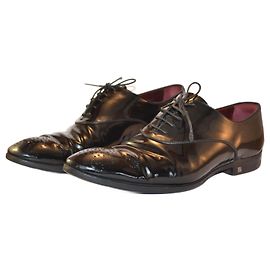 Scarpe Derby Louis Vuitton in vernice nera Nero