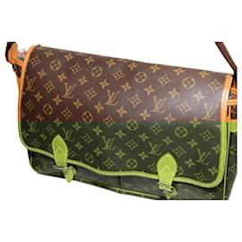 Louis Vuitton-Sac à bandoulière Gibeciere GM Monogram LV-Marron
