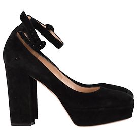 Gianvito Rossi Ankle Strap Platform Pumps in Black Suede Black