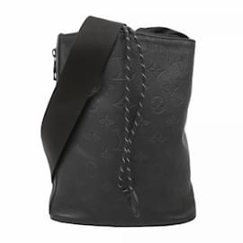 Louis Vuitton-Sac à bandoulière Louis Vuitton Monogram Shadow Chalk-Noir