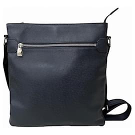 Louis Vuitton-Sac à épaule Louis Vuitton Taiga Sasha M32712-Bleu Marine