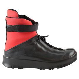 Prada Schwarze Leder Schnürschuhe Schwarz