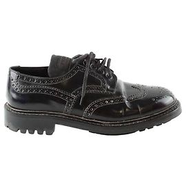 Prada Scarpe stringate in pelle nera Nero