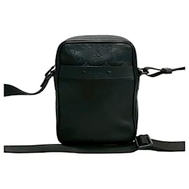 Louis Vuitton-Sac à épaule en cuir Monogram Shadow Danube de Louis Vuitton-Noir