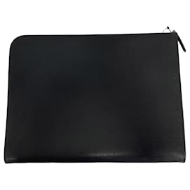 Prada- Prada Logo Plaque Zipped Clutch Bag in Black Leather-Black