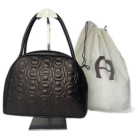Sac en cuir vintage Aigner monogramme marron gris Marron