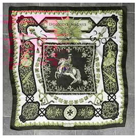 Hermès-Silk scarves-Dark red