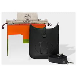 Hermès-Sac HERMES Mini Evelyne en Cuir Vert - 102661-Vert