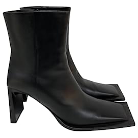 Balenciaga-Balenciaga Moon Ankle Boots in Black Leather-Black