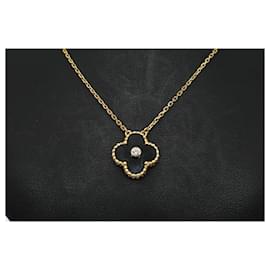Van Cleef & Arpels Pendentif de vacances Vintage Alhambra 2023 - Collier en or rose et obsidienne Bijouterie dorée