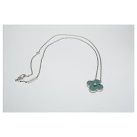Van Cleef & Arpels-Vintage Alhambra - Pendentif de vacances 2022 - Collier en or blanc, diamant et porcelaine de Sèvres-Bijouterie dorée
