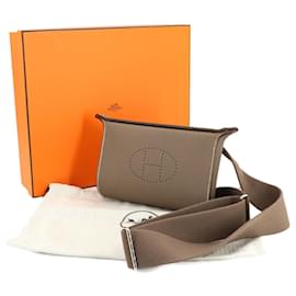Hermès-Sac à épaule Videpoche Hermes en gris Etoupe-Taupe