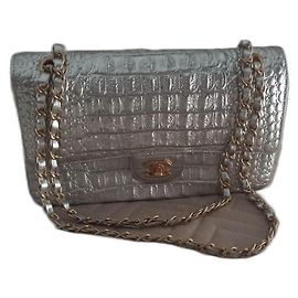 Chanel Sac à rabat classique fourrure métallique argent Métallisé