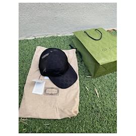 Gucci-Modelo roemrond-Preto