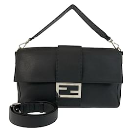 Fendi-Sac à épaule Fendi Selleria Mamma Bucket en cuir noir-Noir