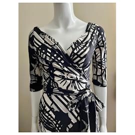 Diane Von Furstenberg-DvF Penna silk wrap dress in black and white-Black,White
