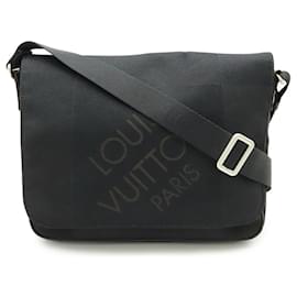 Louis Vuitton-Sac à épaule Petit Messager Damier Géant Louis Vuitton-Noir