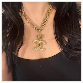 Chanel-Chanel Vintage Multistrand Gold Chain Textured CC Logo Necklace-Gold hardware