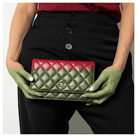 Chanel-WOC en cuir d'agneau matelassé 2 façons sac bandoulière rouge framboise-Autre