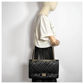 Chanel-2.55 Réédition Maxi Matelassé Cuir d'Agneau Sac à Rabat 2 Voies Noir-Noir