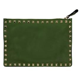 Valentino Garavani Pochette en cuir de veau Rockstud verte Vert