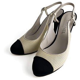 Chanel Cap-Toe Leather High Heel Pump 40 C Beige & Black Multiple colors