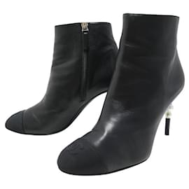Chanel-CHANEL G36679 BOOTS LOGO CC HEEL PEARLS 39.5 BLACK-Black