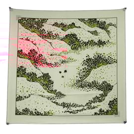 Hermès-HERMES SCARF THREE LEAVES CATHERINE BASCHET SQUARE 90 SILK BOX-Red