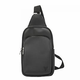 Louis Vuitton-Sac à bandoulière Taiga Avenue Louis Vuitton-Gris