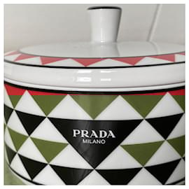 Prada-Porcelain jewelry box with lid Prada Triangles.-White