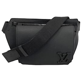 Louis Vuitton-Sac à dos Louis Vuitton LV Aerogram Takeo Ring M57081 Noir-Noir