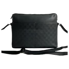 Louis Vuitton-Sac à main Louis Vuitton Calypso MM en cuir Damier Infini-Noir
