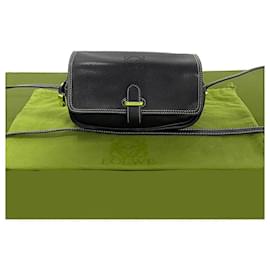 Loewe-Sac à bandoulière en cuir Anagram Loewe-Noir