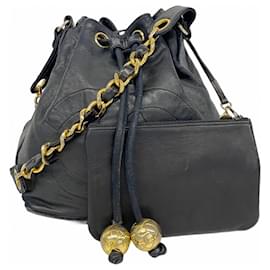 Chanel-Sac à épaule en agneau noir Chanel-Noir