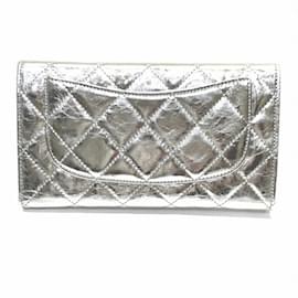 Chanel-Portefeuille long métallique argenté Chanel Matelassé 2.55-Argenté
