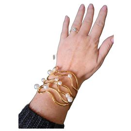 Aurelie Bidermann Pulsera de hilo con perlas y latón dorado Gold hardware