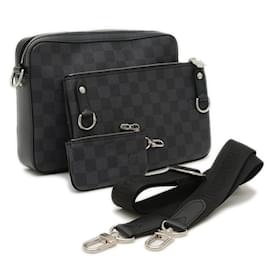 Louis Vuitton-Sac à bandoulière Trio Messenger Damier Graphite Louis Vuitton-Damier ebène