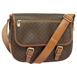 Céline Bolsa de ombro em lona Macadam CELINE em couro PVC marrom dourado Auth 122776 Marrom Dourado